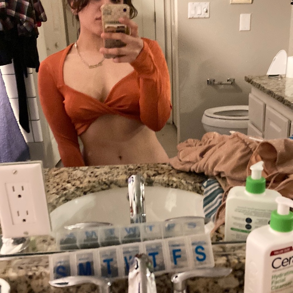 Cute cropped top from shein orange, size M